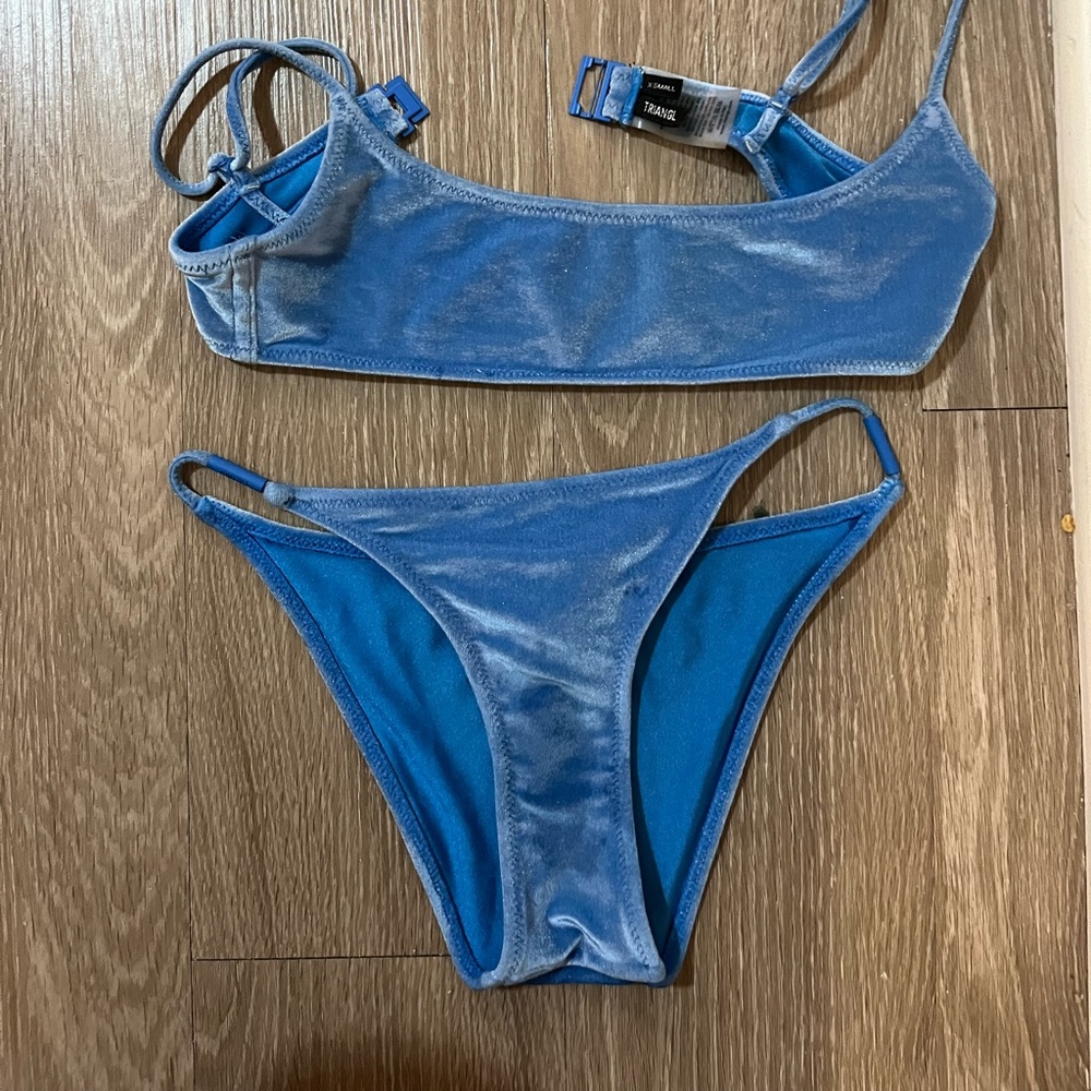 Blue velvet triangl suit xs